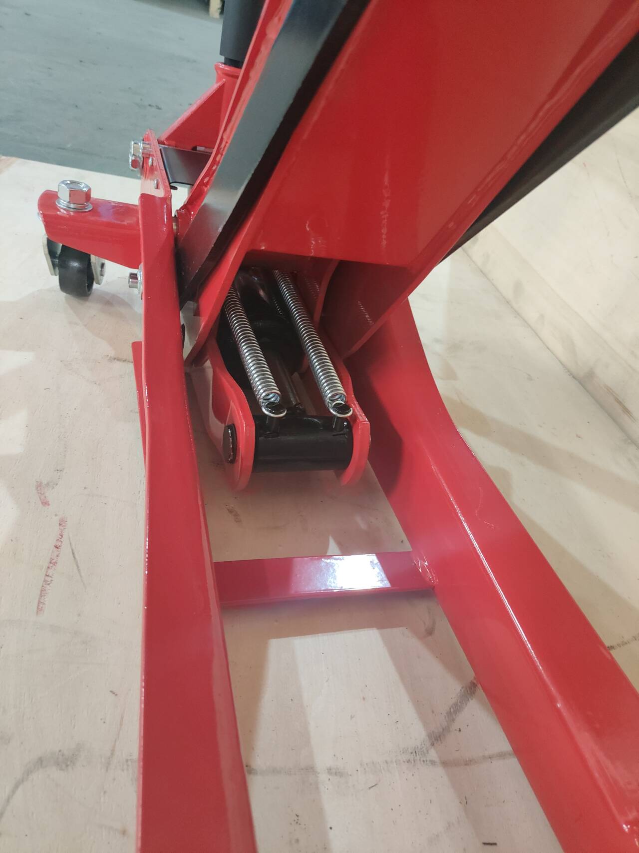 Cric hydraulique extra-plat 3 tonnes – Acier robuste, capacité de 3 tonnes (6 600 lb) | Modèle : 6KLPJ