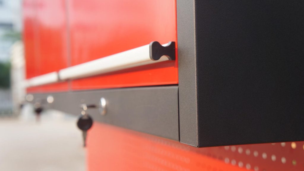 Nouvelle servante d'atelier et établi roulant rouge à 17 tiroirs – Rangement robuste pour garage GA7210RT