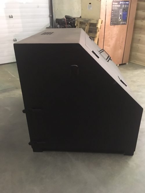 INCINÉRATEUR DE DÉCHETS EN ACIER ROBUSTE AVEC FOYER EXTÉRIEUR – Élimination des déchets industriels avec accès pour chariot élévateur | 214517 