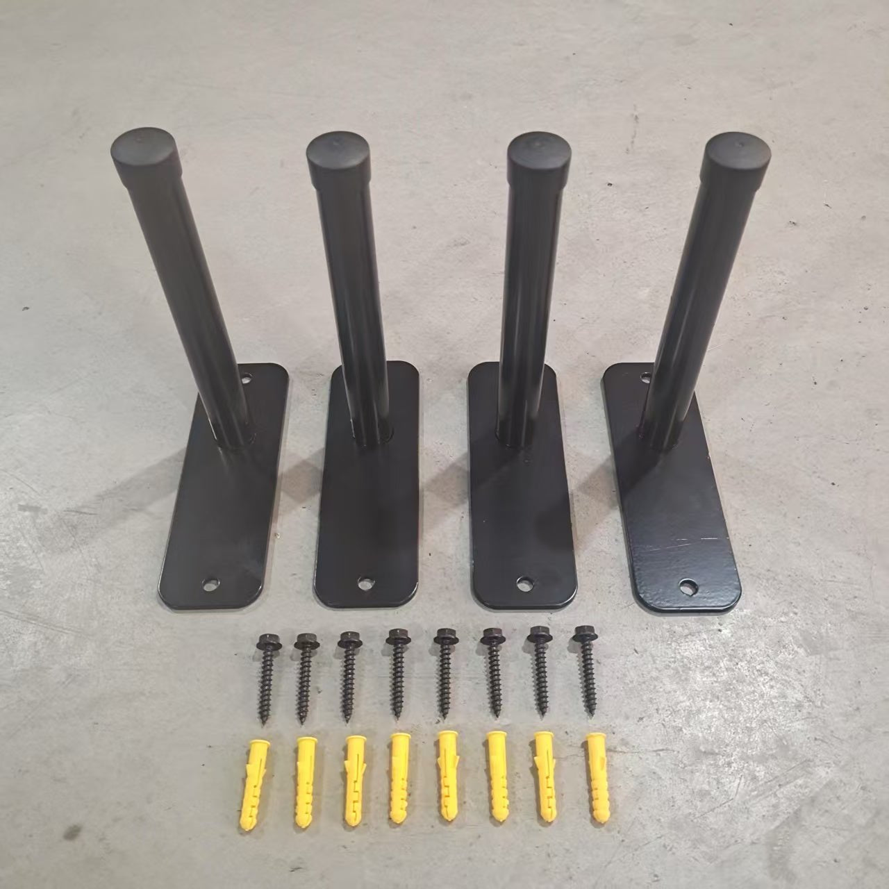 Ensemble de 4 supports de pneus encastrés NEWV – Rangement mural peu encombrant pour pneus et équipement | Modèle TRP4 