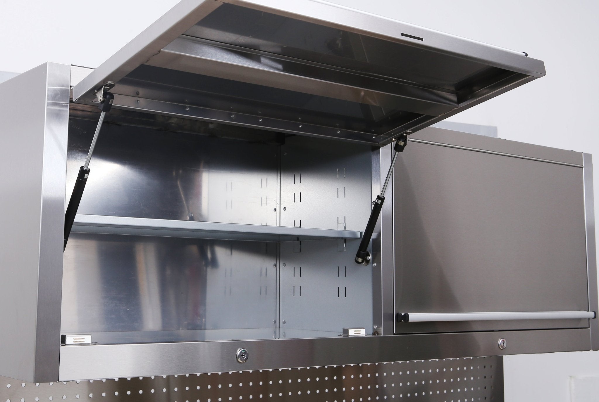 Nouvelle armoire à outils de garage en acier inoxydable 55 avec armoires supérieures et panneau perforé – Modèle HTC5512W