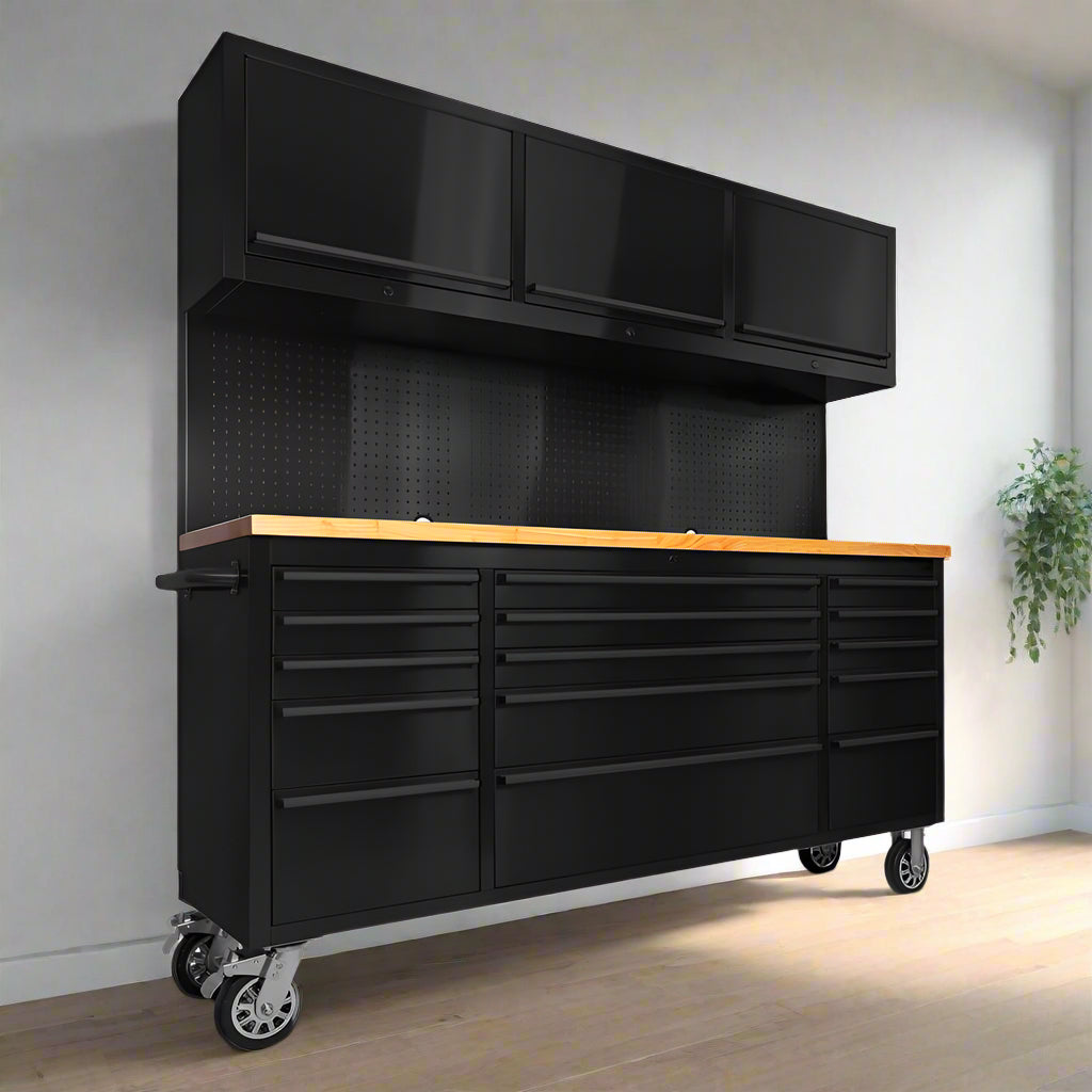 Établi à outils en acier inoxydable noir de 1,83 m (6 pi) - Poste de travail à 18 tiroirs avec panneau perforé et plateau en bois | Réf. : HTC7218PCDA