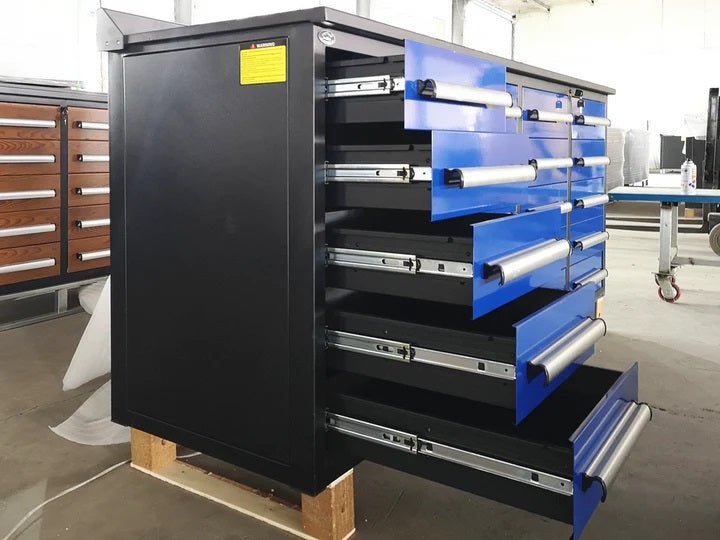 Établi à outils robuste en acier de 2,13 m (7 pi) – Établi avec tiroirs pour garage et atelier