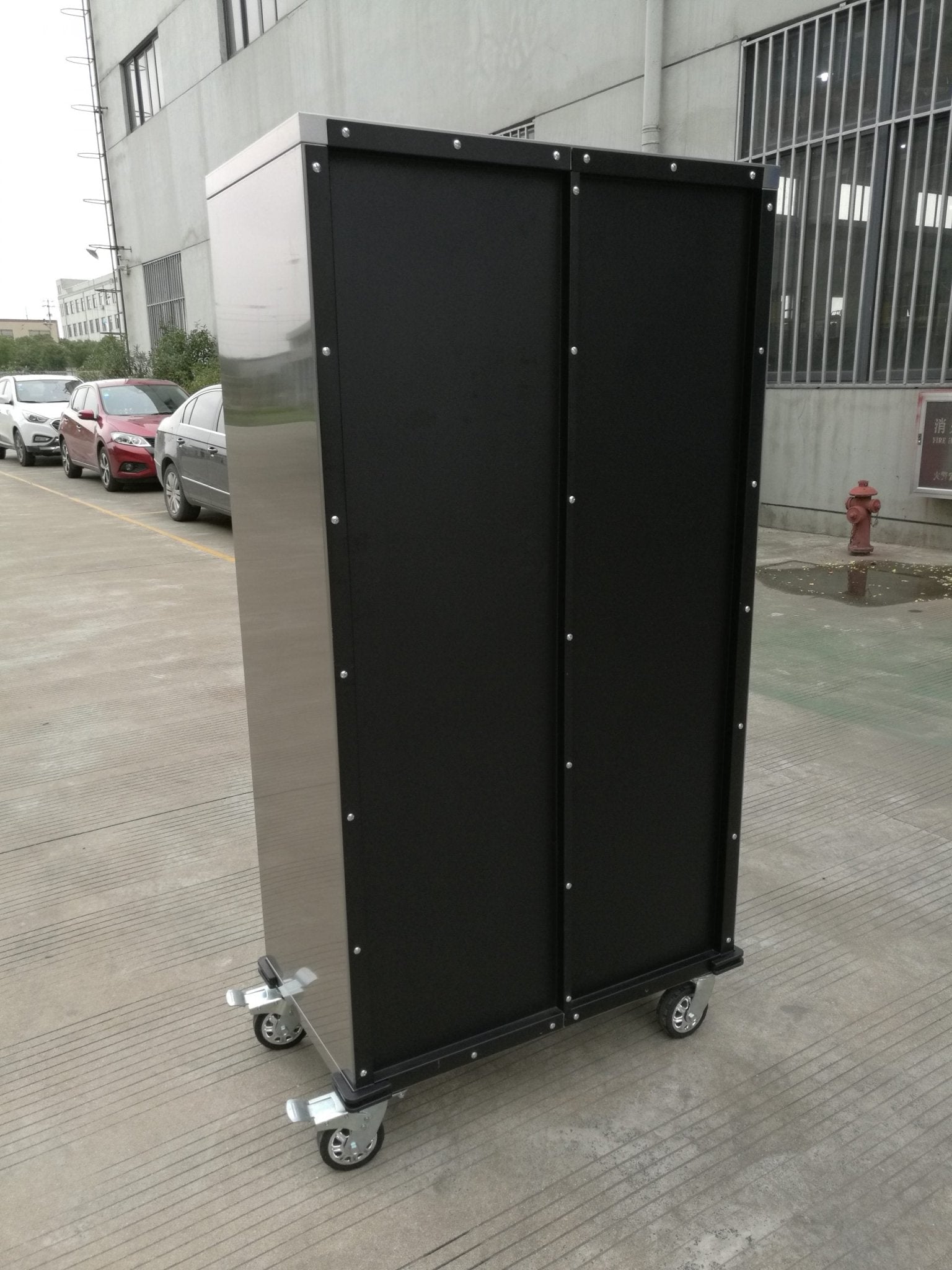 Armoire roulante en acier inoxydable 72 – Rangement verrouillable robuste | 72SSC