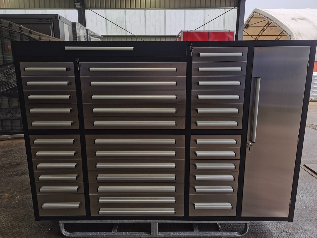 Établi en acier inoxydable de 2,74 m (9 pi) – Station de rangement d'outils robuste à 34 tiroirs | 9FT34D2L