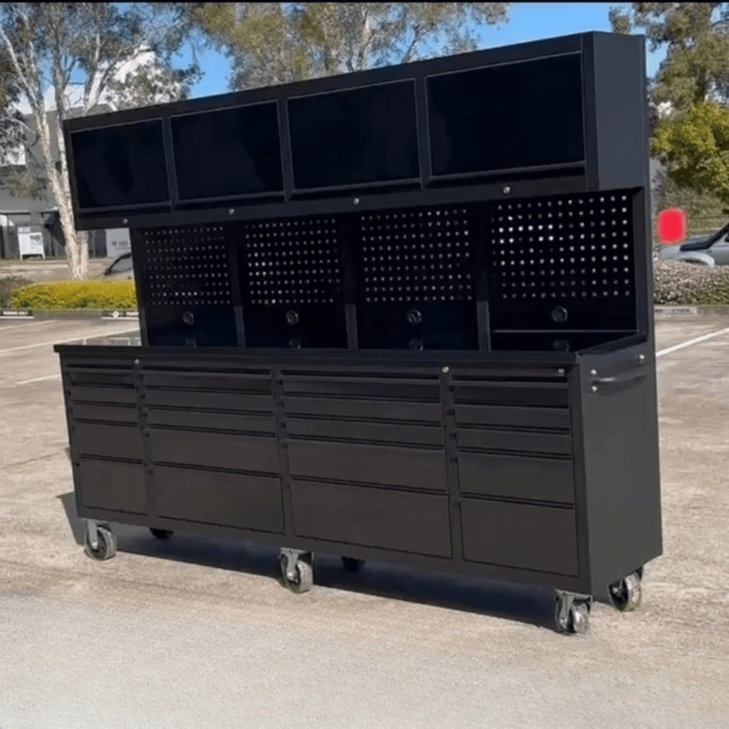 Établi et armoire à outils de luxe en acier inoxydable noir de 2,4 m (8 pi) – Poste de travail mobile, Réf. : GTX2422BSS