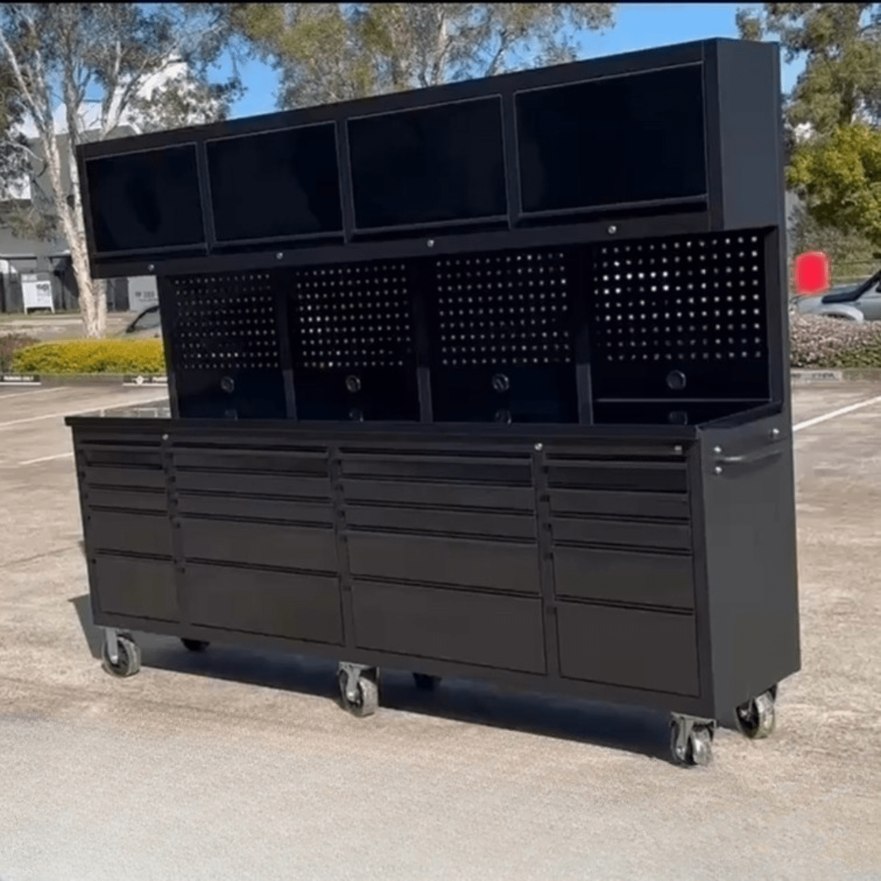 Établi et armoire à outils de luxe en acier inoxydable noir de 2,4 m (8 pi) – Poste de travail mobile, Réf. : GTX2422BSS