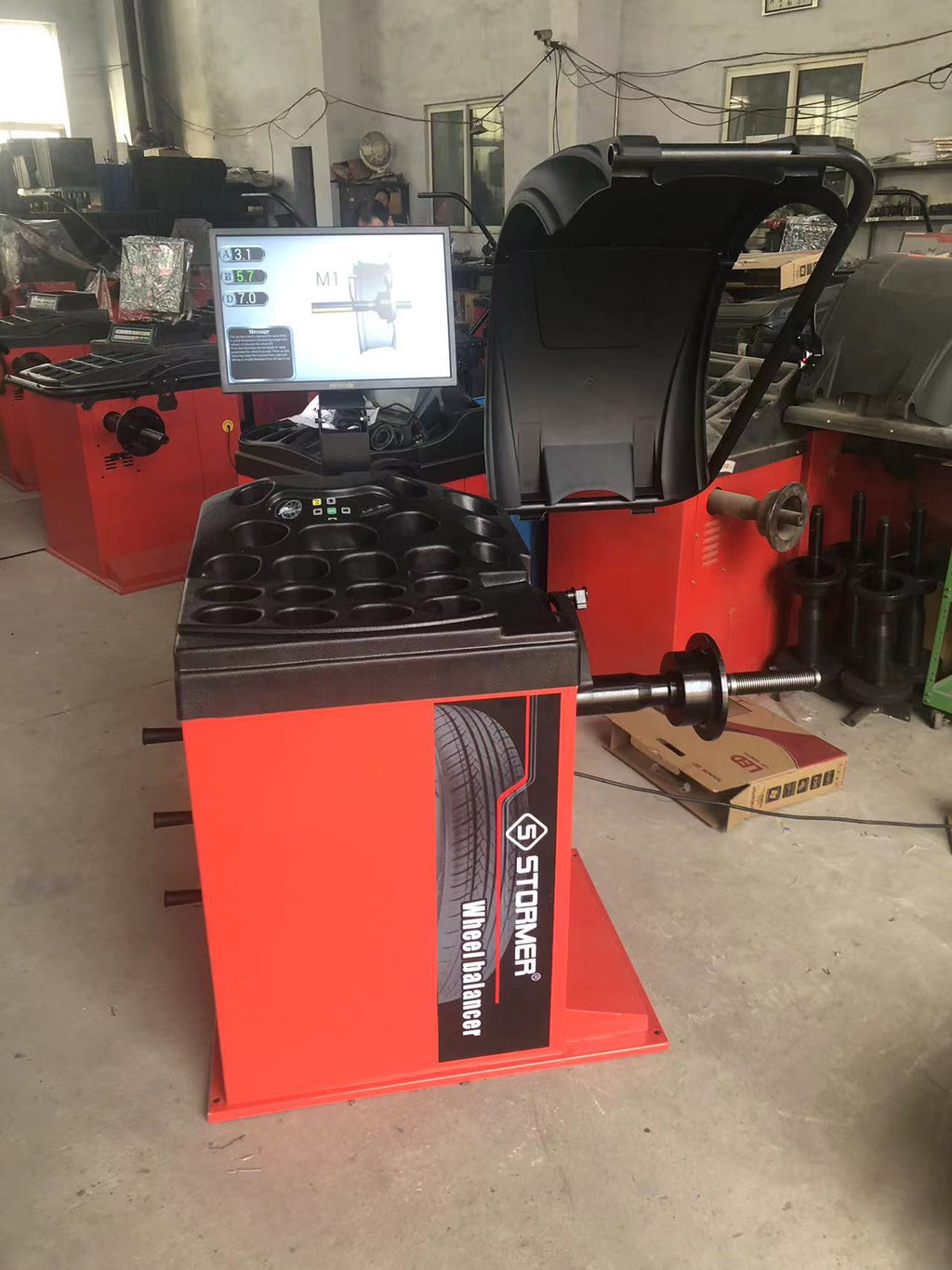 Équilibreuse de roues numérique de luxe – Machine à pneus haute précision avec écran LCD HD, Réf. : WB300A