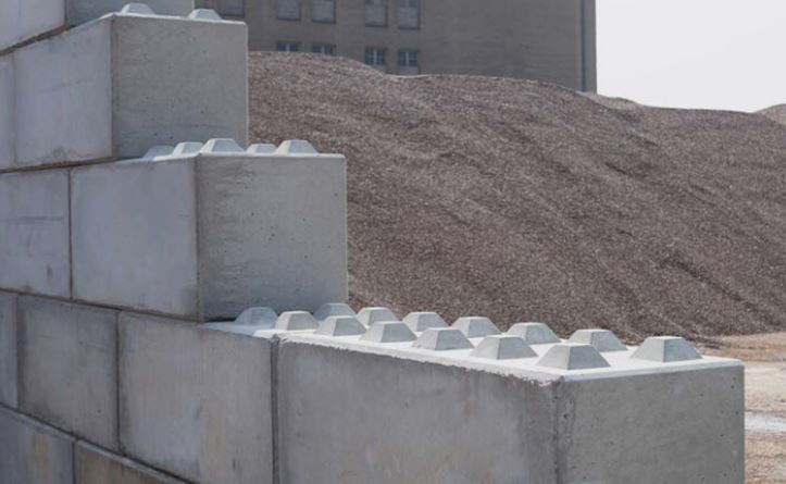 Moule à blocs de béton emboîtables style LEGO de 1,5 m – Moule réutilisable ultra-résistant | Réf. : 112456