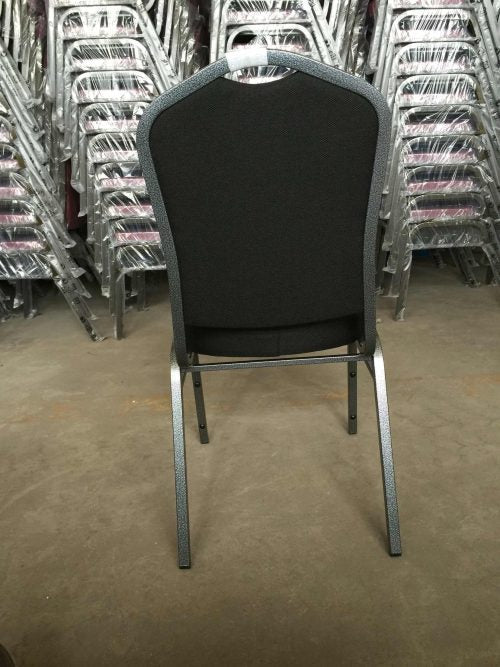 Chaises de banquet commerciales – Sièges empilables pour mariages, églises et événements