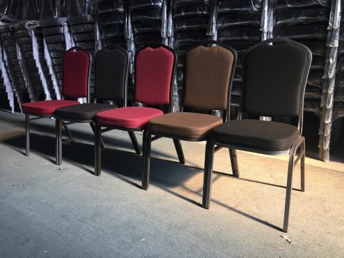 Chaises de banquet commerciales – Sièges empilables pour mariages, églises et événements